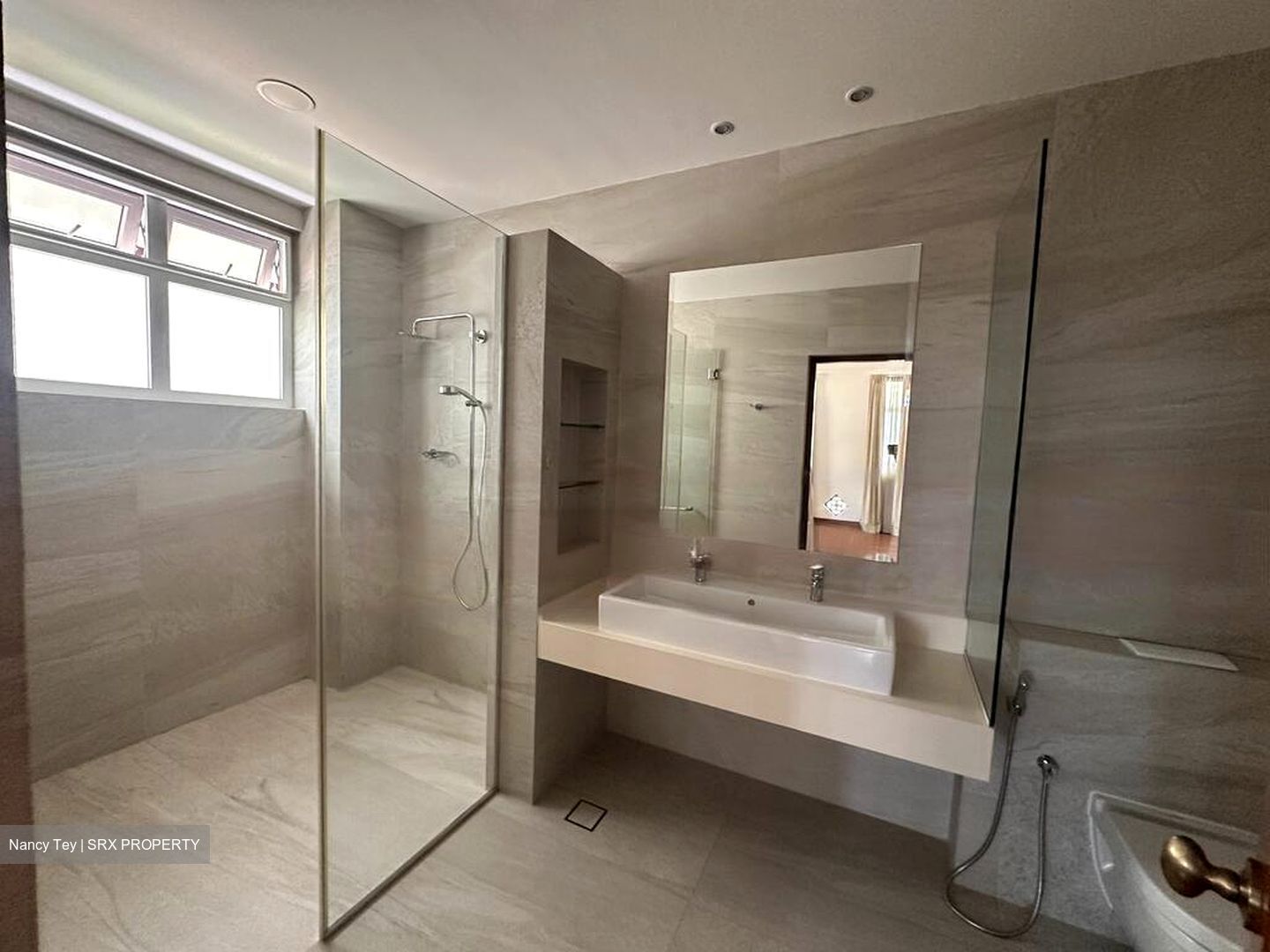 MARGOLIOUTH ROAD (D10), Detached #446302461